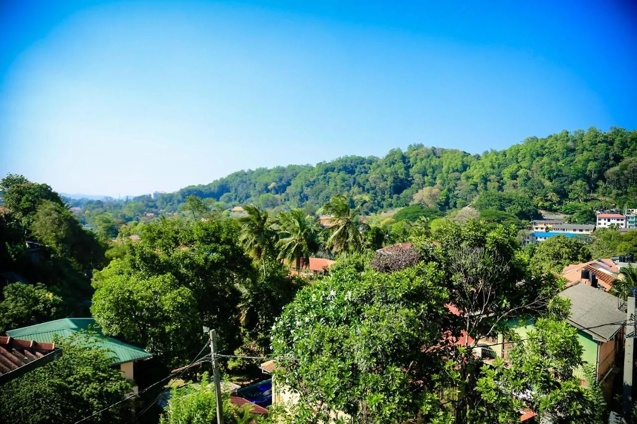 Freedom Lodge, Kandy Homestay